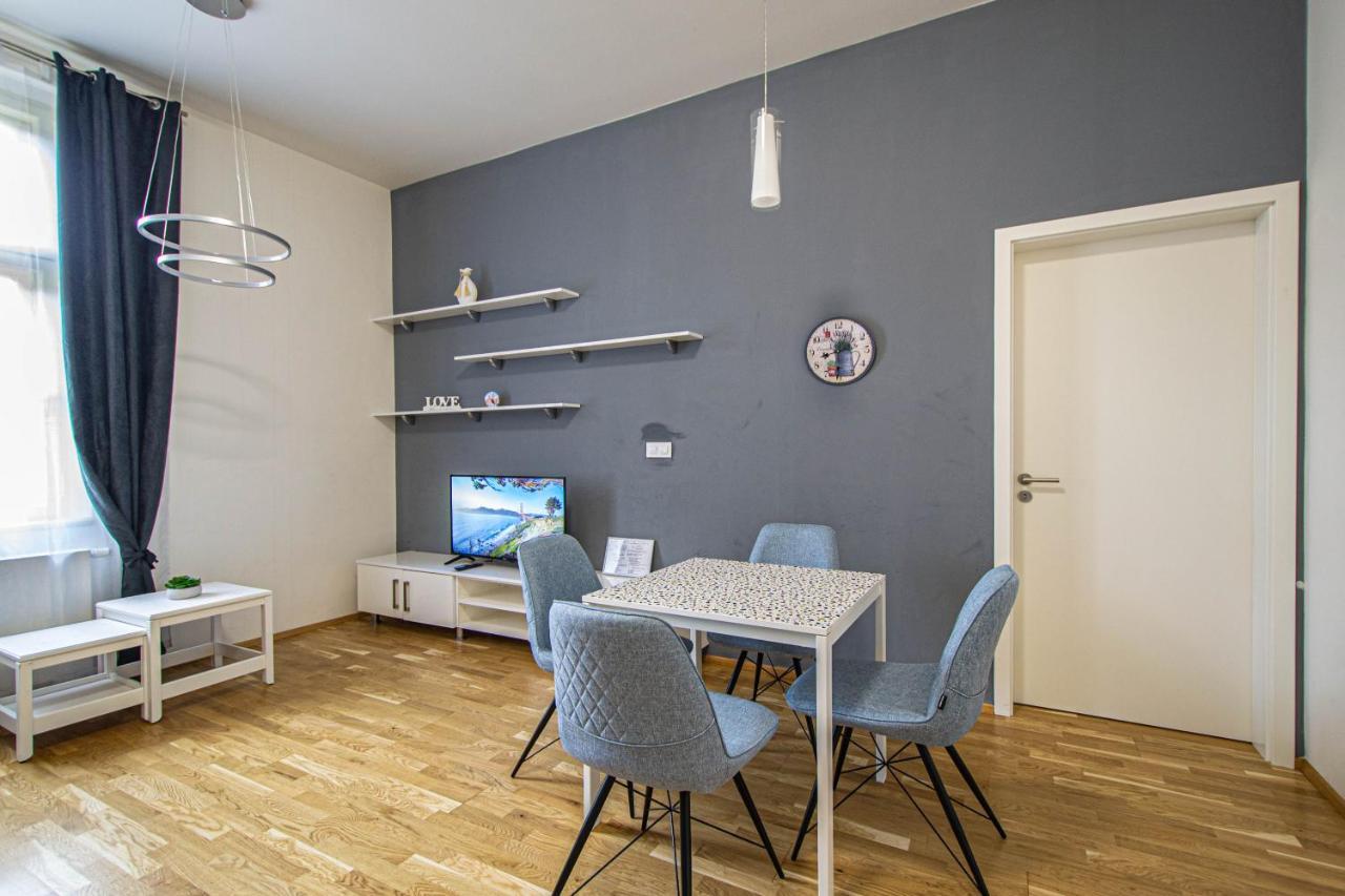 Stylish Apartment In Prague Best Gastronomic Area Exterior photo