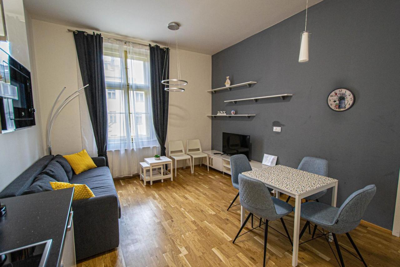 Stylish Apartment In Prague Best Gastronomic Area Exterior photo